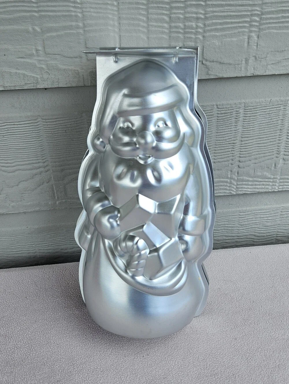 VTG Wilton Santa Claus Stand-Up Cake Pan Instructions Aluminum 11